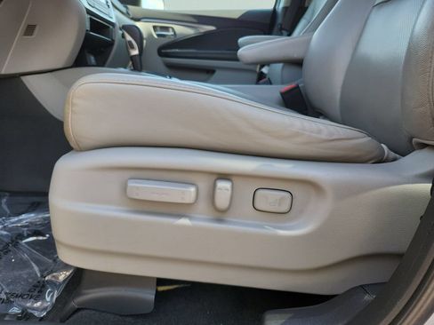 Used 2017 Honda Ridgeline RTL-T image 26