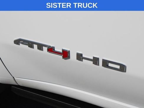 Used 2025 GMC Sierra 2500 AT4 w/ AT4 Premium Plus Package AWD/4WD image 18