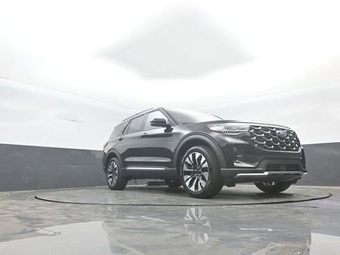 New 2026 Ford Explorer Platinum w/ LUX Leather Package AWD/4WD image 31
