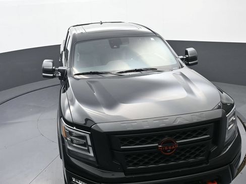 Used 2024 Nissan Titan PRO-4X w/ Pro-4x Convenience Package AWD/4WD image 30