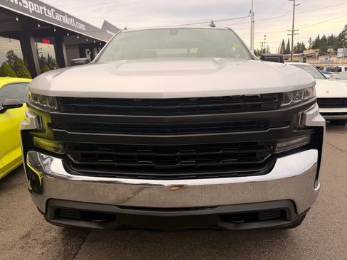 Used 2020 Chevrolet Silverado 1500 LT w/ Trailering Package image 5
