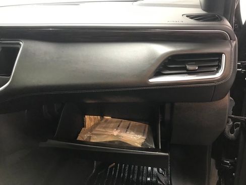 Used 2021 Chevrolet Tahoe 4WD image 34