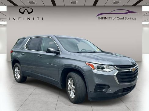 Used 2019 Chevrolet Traverse LS FWD image 1