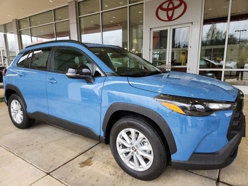 New 2026 Toyota Corolla Cross LE image 4