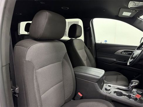Certified 2023 Chevrolet Traverse LT image 19