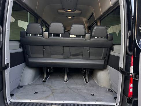 Used 2018 Mercedes-Benz Sprinter 2500 image 16