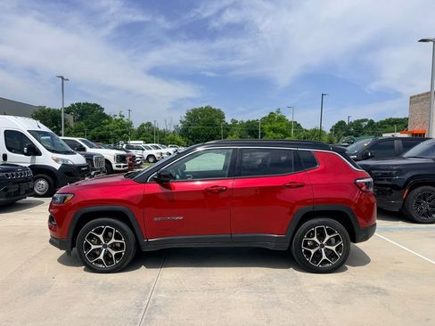 Used 2025 Jeep Compass Limited AWD/4WD image 1