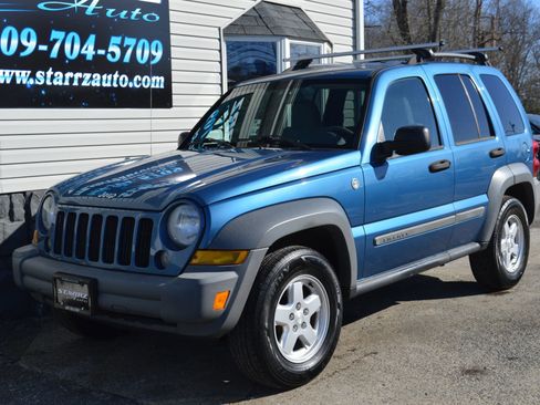 Used 2006 Jeep Liberty Sport image 1