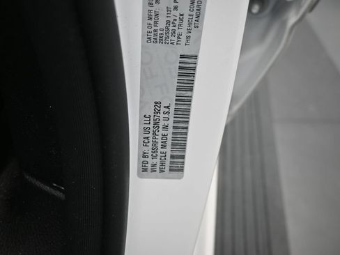 Used 2025 RAM 1500 Limited AWD/4WD image 20