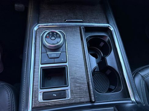 Used 2021 Ford Expedition Limited image 35