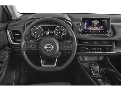 Used 2024 Nissan Rogue SV