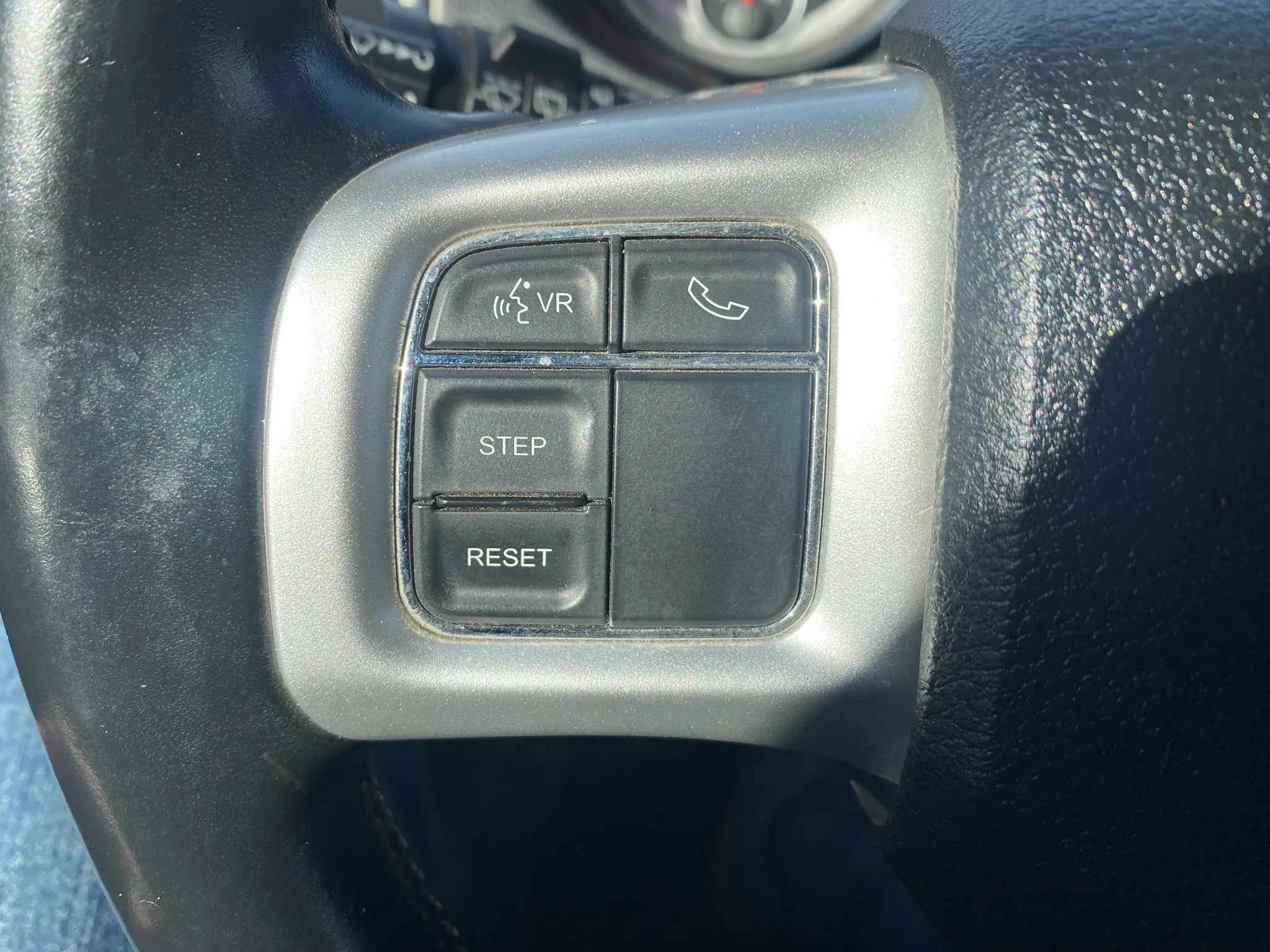 Used 2015 Dodge Grand Caravan SE w/ Quick Order Package 29E SE FWD image 17