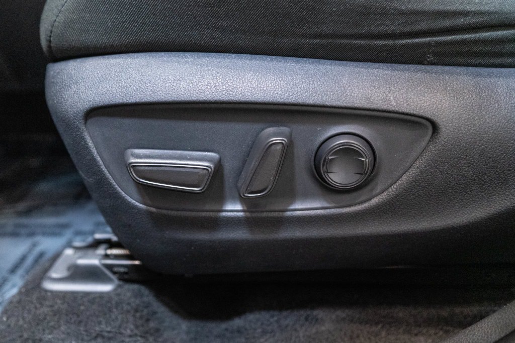 Certified 2025 Toyota RAV4 XLE AWD/4WD image 21