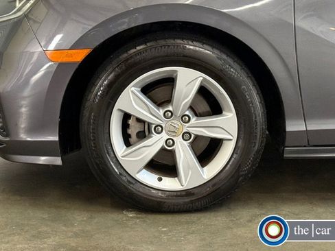 Used 2019 Honda Odyssey EX-L image 6