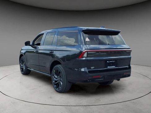 New 2027 Lincoln Navigator Reserve w/ Jet Appearance Package AWD/4WD image 3