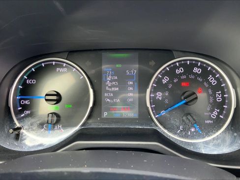 Used 2021 Toyota RAV4 XLE w/ Convenience Package AWD/4WD image 25