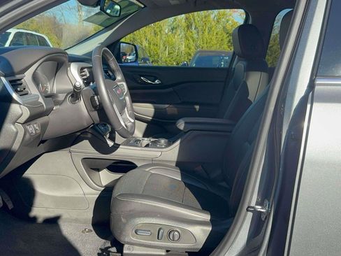 Used 2022 GMC Acadia SLT w/ LPO, Roadside Safety Package image 13