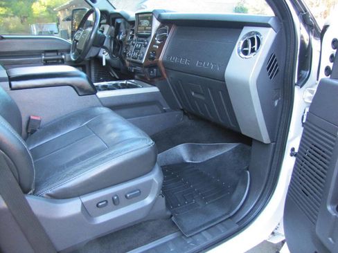 Used 2015 Ford F250 Lariat w/ Lariat Ultimate Package image 13