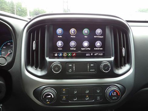 Certified 2022 Chevrolet Colorado LT w/ Luxury Package AWD/4WD image 23
