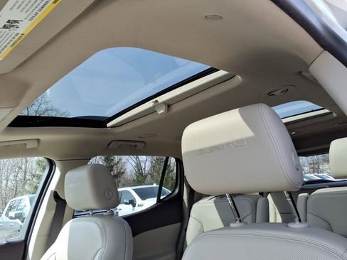 Used 2017 GMC Acadia Denali w/ Technology Package image 17