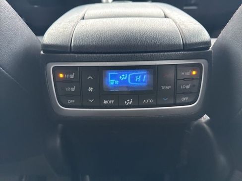 Used 2018 Toyota Highlander Limited Platinum image 20