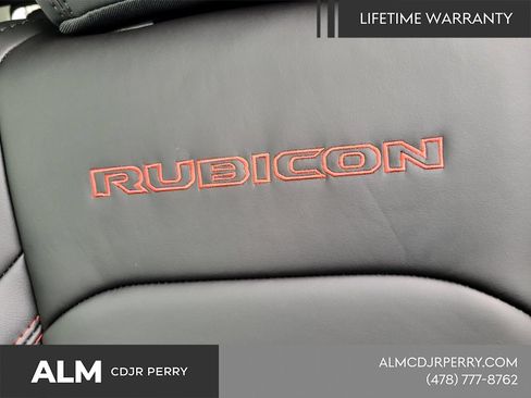 New 2025 Jeep Gladiator Rubicon w/ Convenience Group AWD/4WD image 19