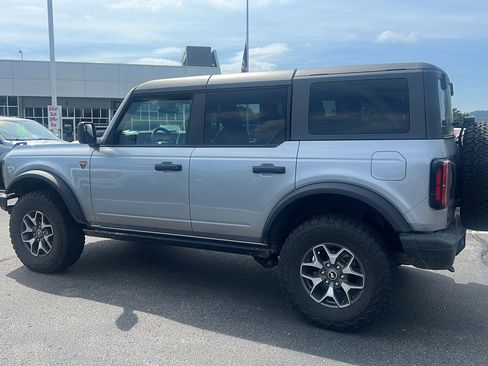 Used 2024 Ford Bronco Badlands AWD/4WD image 12