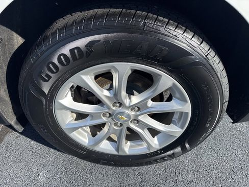 Used 2020 Chevrolet Equinox LT image 21