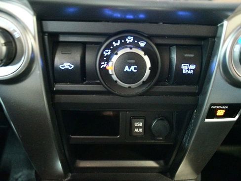 Used 2016 Toyota 4Runner SR5 Premium image 68