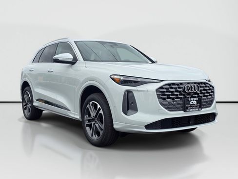 New 2026 Audi Q5 Premium Plus AWD/4WD image 7