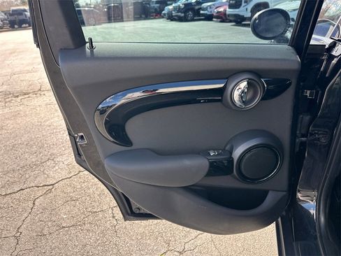 Used 2020 MINI Cooper 4-Door Hardtop image 22