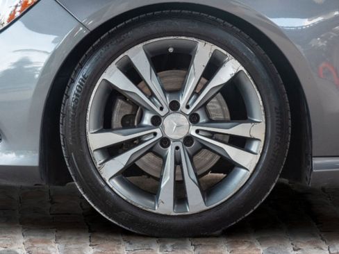 Used 2018 Mercedes-Benz CLA 250 4MATIC image 33