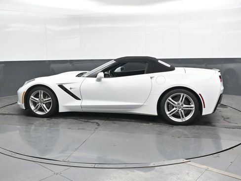 Used 2017 Chevrolet Corvette Stingray Convertible w/ 1LT RWD image 9