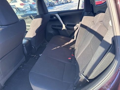Used 2018 Toyota RAV4 XLE image 13
