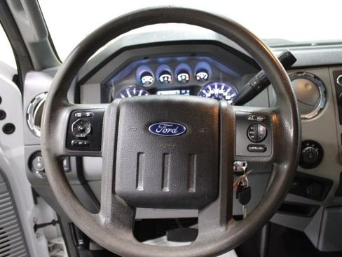 Used 2016 Ford F250 XLT w/ XLT Premium Package image 30