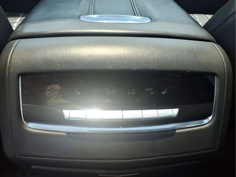 Used 2021 Cadillac Escalade Sport Platinum RWD image 16