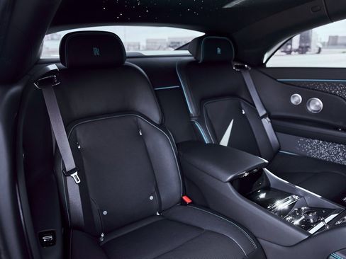 Used 2025 Rolls-Royce Spectre w/ Leather Finishing Pack image 40