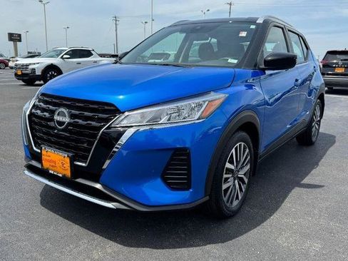 Certified 2024 Nissan Kicks SV FWD image 8