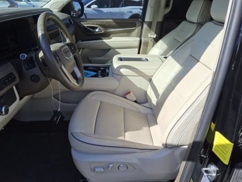 Used 2023 GMC Yukon Denali RWD image 6