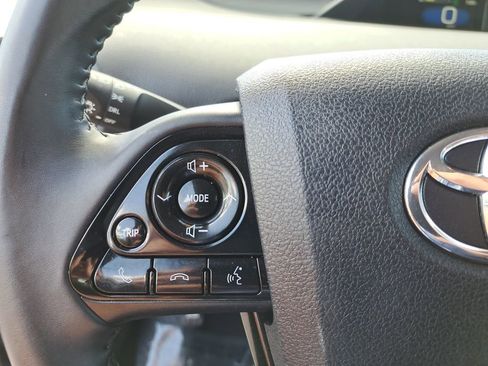 Used 2022 Toyota Prius Prime LE image 18