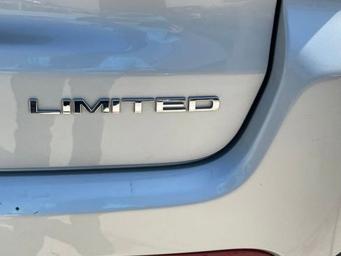 Used 2025 Jeep Compass Limited AWD/4WD image 7