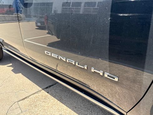 Used 2024 GMC Sierra 2500 Denali w/ Denali Reserve Package AWD/4WD image 7