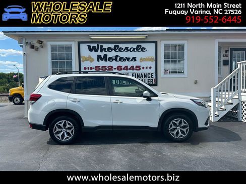 Used 2024 Subaru Forester Premium AWD/4WD image 1