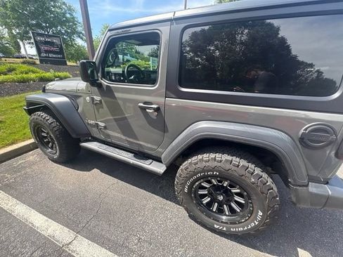 Used 2020 Jeep Wrangler Sport AWD/4WD image 8