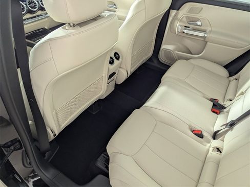 New 2026 Mercedes-Benz GLB 250 image 12