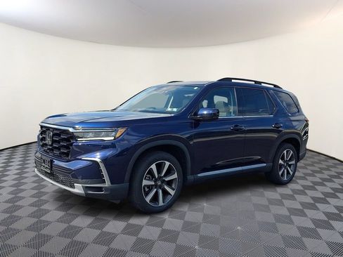 Used 2024 Honda Pilot Touring image 6