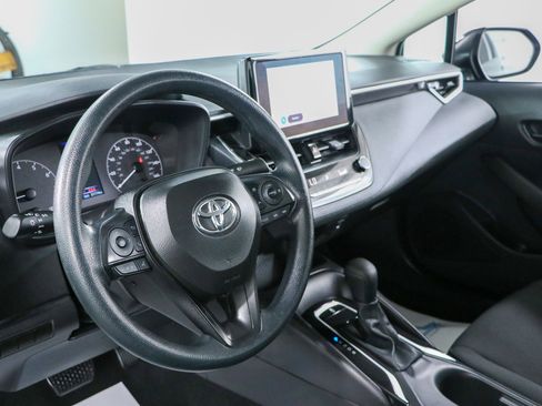 Used 2025 Toyota Corolla LE FWD image 22