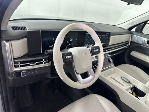 Used 2024 Hyundai Santa Fe SEL image 13