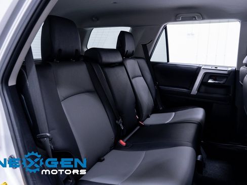 Used 2021 Toyota 4Runner SR5 Premium image 43