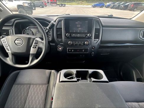Used 2023 Nissan Titan SV image 18